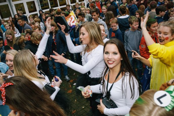 Der Jahrgang 12 des Gymnasiums am Wall Verden feiert am 11.11.2015 den traditionellen "Chaostag am GaW"