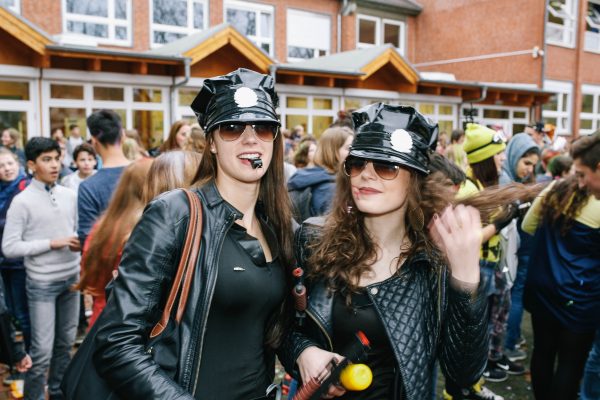 Der Jahrgang 12 des Gymnasiums am Wall Verden feiert am 11.11.2015 den traditionellen "Chaostag am GaW"